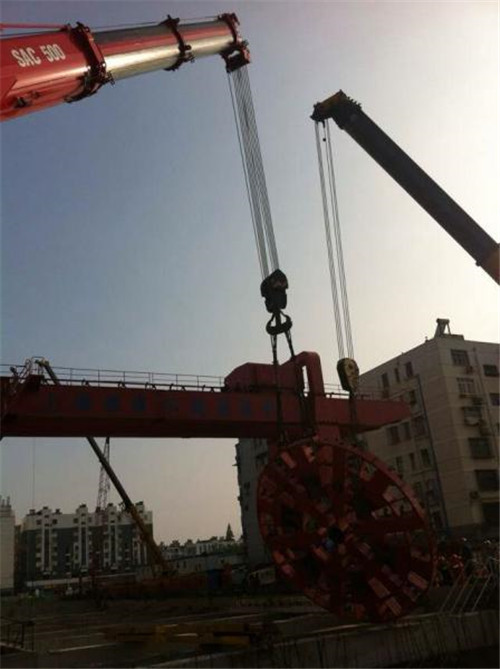 东昌府区吊车起重机如何安装钢丝绳使用安全?